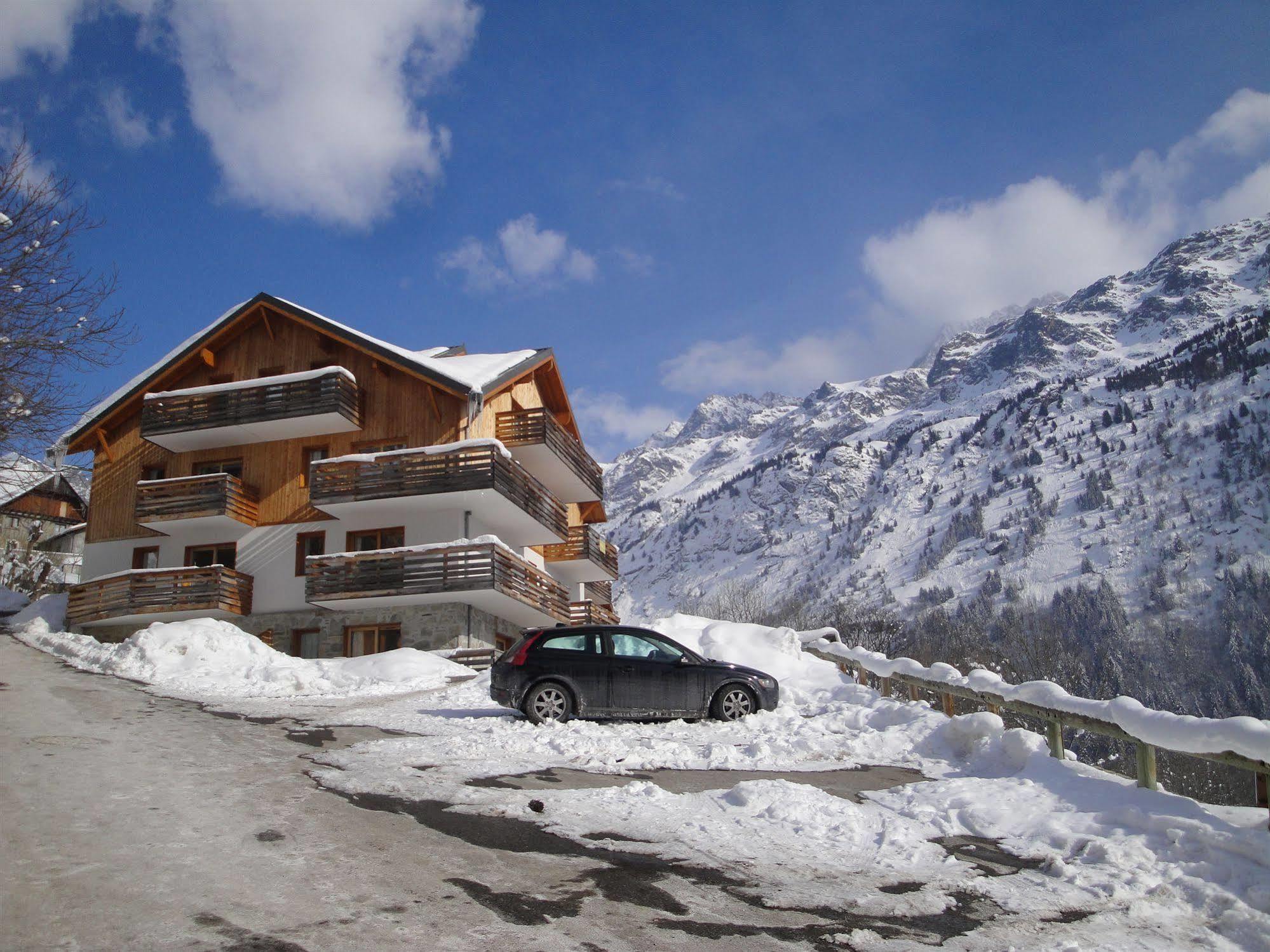 Madame Vacances Les Valmonts De Vaujany Exterior foto