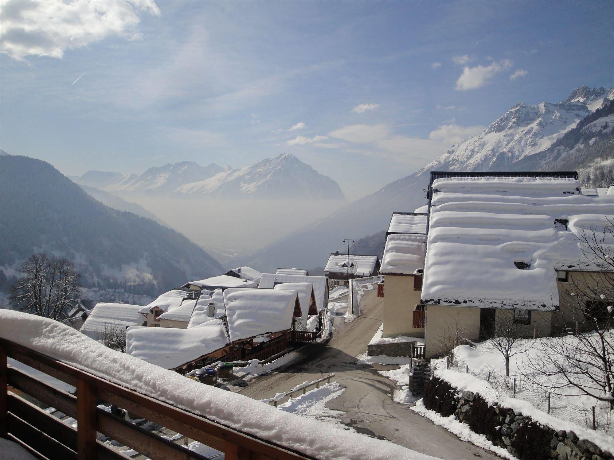 Madame Vacances Les Valmonts De Vaujany Exterior foto